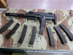 KSC製 ガスブローバックマシンガン MP7A1 マガジン6本付セット CIMG3538 (640x480)